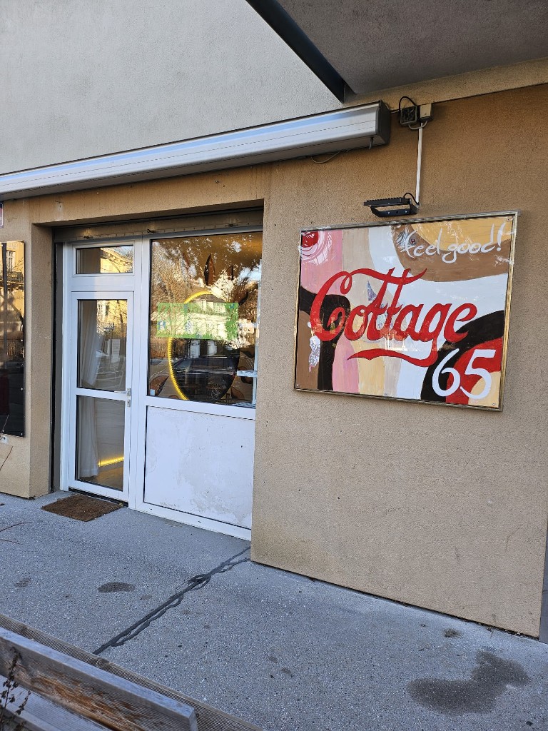Cottage 65 – Massage, Coaching & Training detail 2